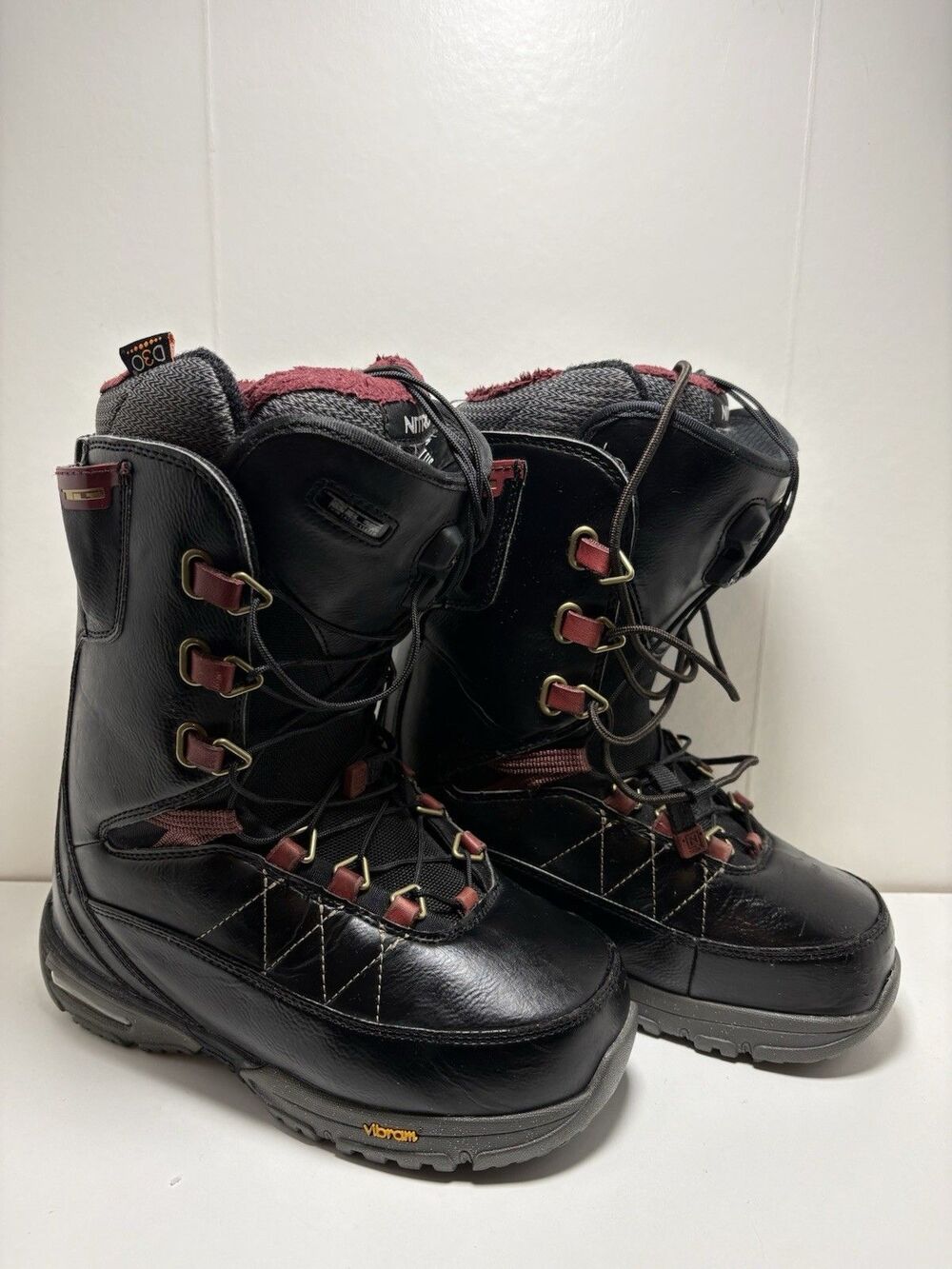 Nitro Faint TLS Women’s Snowboard Boots Size 5.5 Cloud 9 Vibram Black